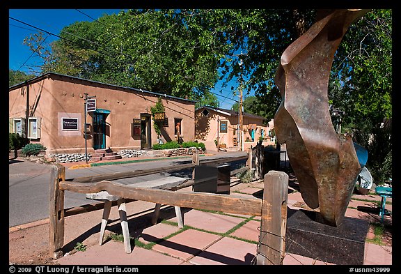 Modern sculpture and galleries on Canyon Road. Santa Fe, New Mexico, USA