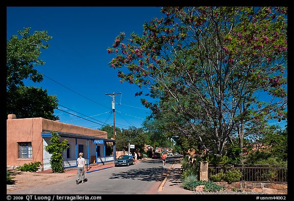 Canyon Road. Santa Fe, New Mexico, USA (color)