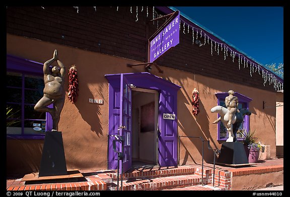 Art gallery with ristras and sculptures. Santa Fe, New Mexico, USA