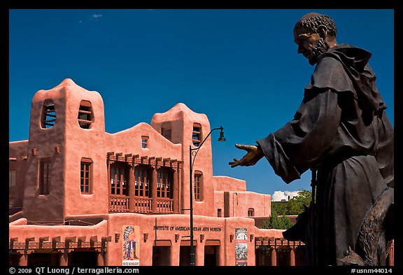 Statue and Institute of American Indian arts museum. Santa Fe, New Mexico, USA