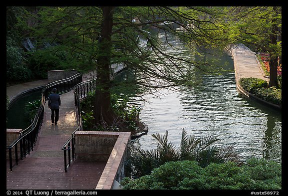 Riverwalk. San Antonio, Texas, USA (color)