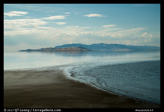 Beach and Great Salt Lake, Antelope Island. Utah, USA (color)