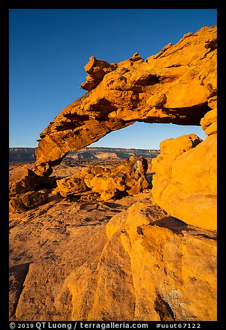 Graceful span of Sunset Arch, early morning. Grand Staircase Escalante National Monument, Utah, USA (color)