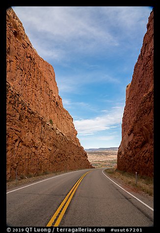 Comb Ridge Cut. Bears Ears National Monument, Utah, USA (color)