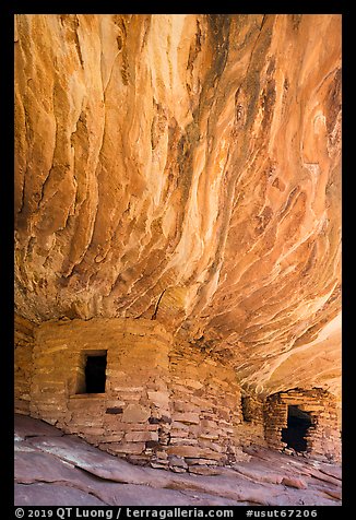 Flame Ceiling Ruin. Bears Ears National Monument, Utah, USA (color)