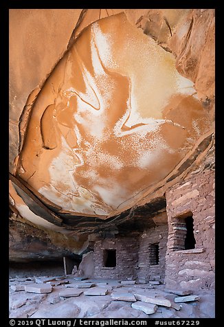 Fallen Roof Ruin, Road Canyon. Bears Ears National Monument, Utah, USA (color)