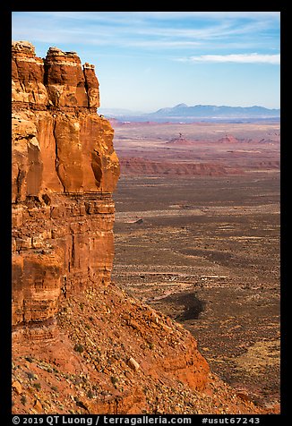 Cliff edge of Cedar Mesa and Valley of the Gods from Moki Dugway. Bears Ears National Monument, Utah, USA (color)