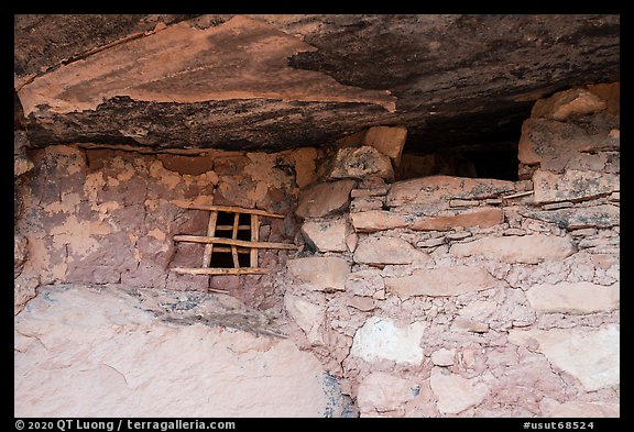 Jailhouse Ruin, lower level. Bears Ears National Monument, Utah, USA (color)