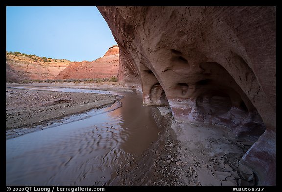 Paria River Windows at dawn. Grand Staircase Escalante National Monument, Utah, USA (color)