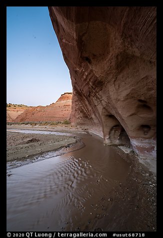 Paria River and Windows at dawn. Grand Staircase Escalante National Monument, Utah, USA (color)