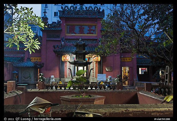 Jade Emperor Pagoda at dusk, district 3. Ho Chi Minh City, Vietnam