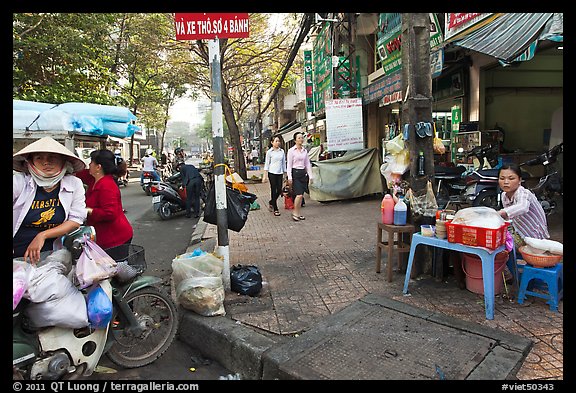 Street food vendors. Ho Chi Minh City, Vietnam (color)