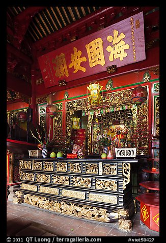 Altar, Ha Chuong Hoi Quan Pagoda. Cholon, District 5, Ho Chi Minh City, Vietnam (color)
