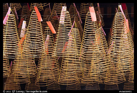 Hanging incense coils, Thien Hau Pagoda, district 5. Cholon, District 5, Ho Chi Minh City, Vietnam (color)