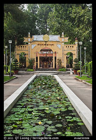 Lilly pond and temple gate, Cong Vien Van Hoa Park. Ho Chi Minh City, Vietnam