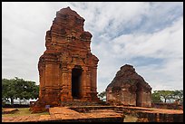 Po Shanu Cham Towers. Mui Ne, Vietnam (color)