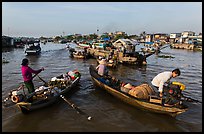 Market-goers, Cai Rang floating market. Can Tho, Vietnam ( color)