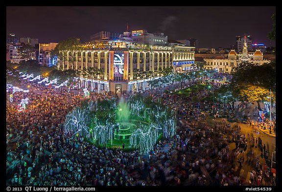 New year eve, city hall plaza with crowds. Ho Chi Minh City, Vietnam (color)