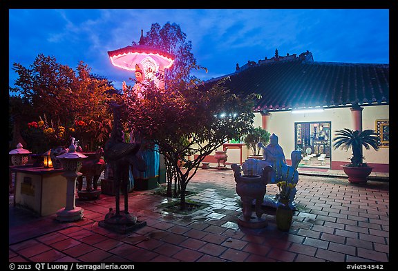 Phung Son Pagoda at night, district 11. Ho Chi Minh City, Vietnam (color)