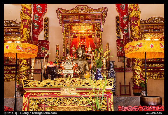 Altar, Le Van Duyet temple, Binh Thanh district. Ho Chi Minh City, Vietnam (color)