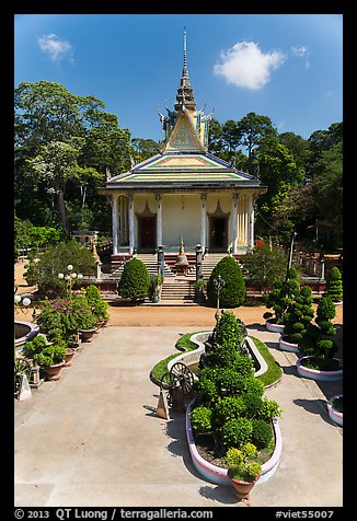 Hang Pagoda. Tra Vinh, Vietnam (color)