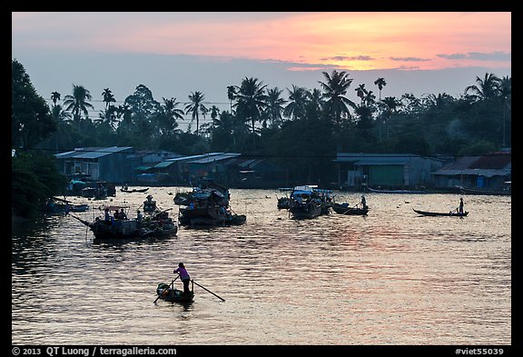 Boats and river at sunrise, Phung Diem. Can Tho, Vietnam