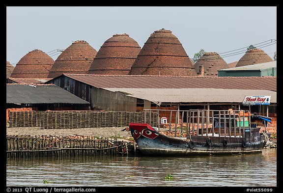 Brick factory. Sa Dec, Vietnam (color)