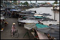Riverside market. Sa Dec, Vietnam (color)