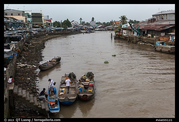 Tien River. Sa Dec, Vietnam (color)