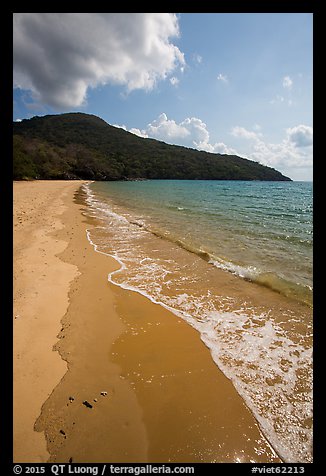 Dam Trau Beach. Con Dao Islands, Vietnam (color)