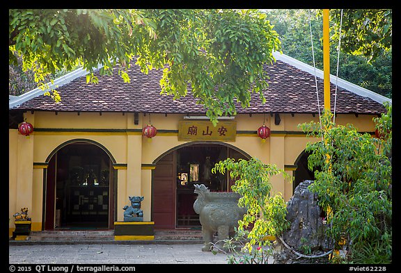 Phi Yen shrine. Con Dao Islands, Vietnam (color)