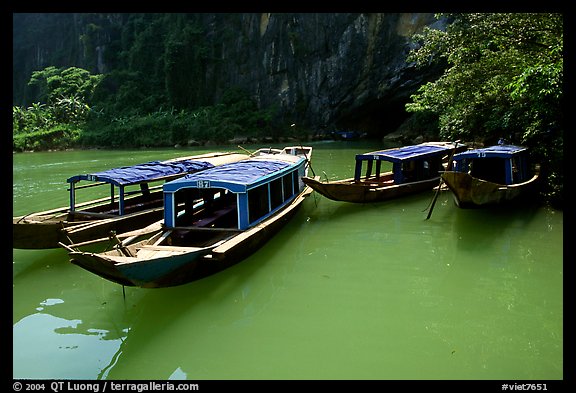 Tour boats near the entrance of Phong Nha Cave. Vietnam (color)