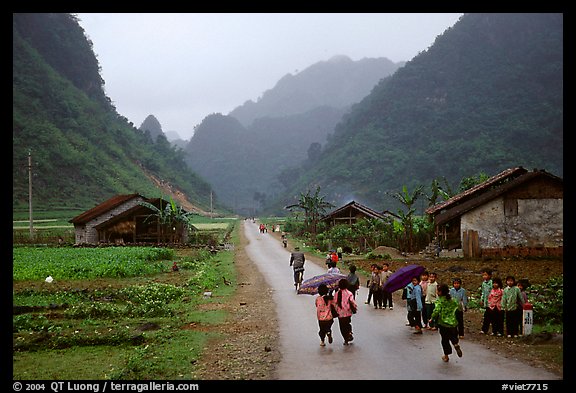 Children returning from school, Ma Phuoc Pass area. Northeast Vietnam (color)