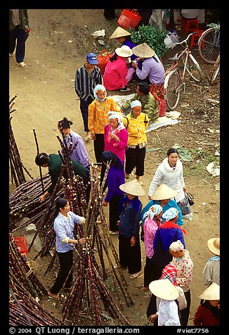 Cane sugar stand seen from above, Cho Ra Market. Northeast Vietnam