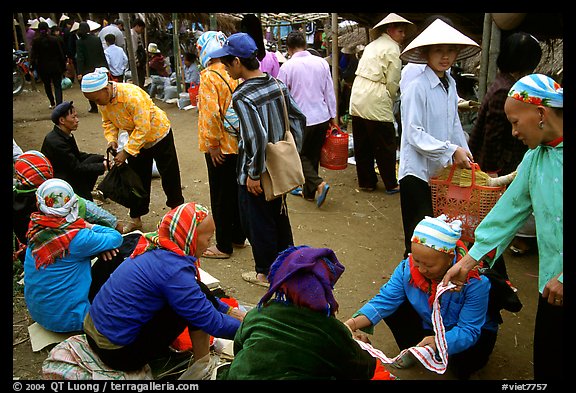 Hilltribeswomen at the Cho Ra Market. Northeast Vietnam