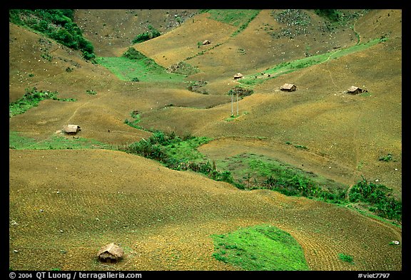 Homes on hillside, between Yeu Chau and Son La. Northwest Vietnam