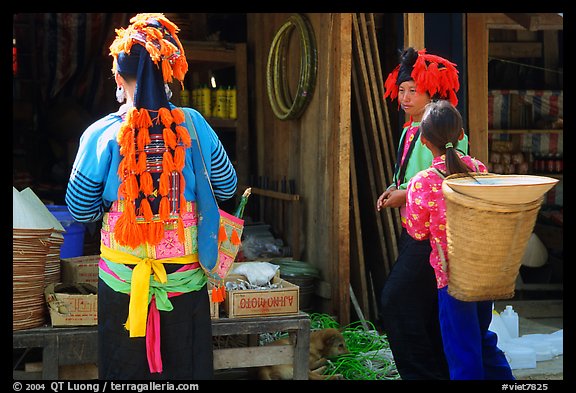 Dzao women, Tuan Giao. Northwest Vietnam (color)