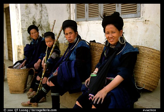 Black Hmong Women. Sapa, Vietnam (color)