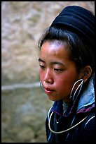 Black Hmong girl in everyday ethnic dress, Sapa. Vietnam ( color)