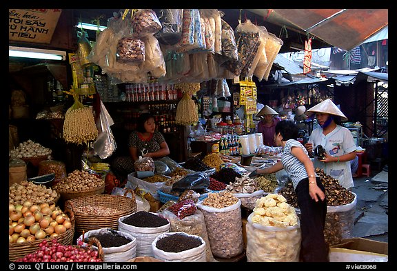 Dried mushroom for sale in the Bin Tay wholesale market in Cholon, district 6. Cholon, Ho Chi Minh City, Vietnam (color)