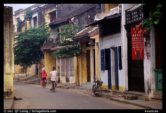 Old houses, Hoi An. Hoi An, Vietnam (color)