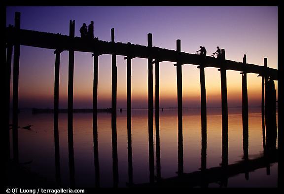 U Bein's bridge at sunset, Amarapura, Myanmar. 