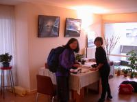 Lanchi and Tuyet Phuong, leaving the Paris appartment.  ( color)